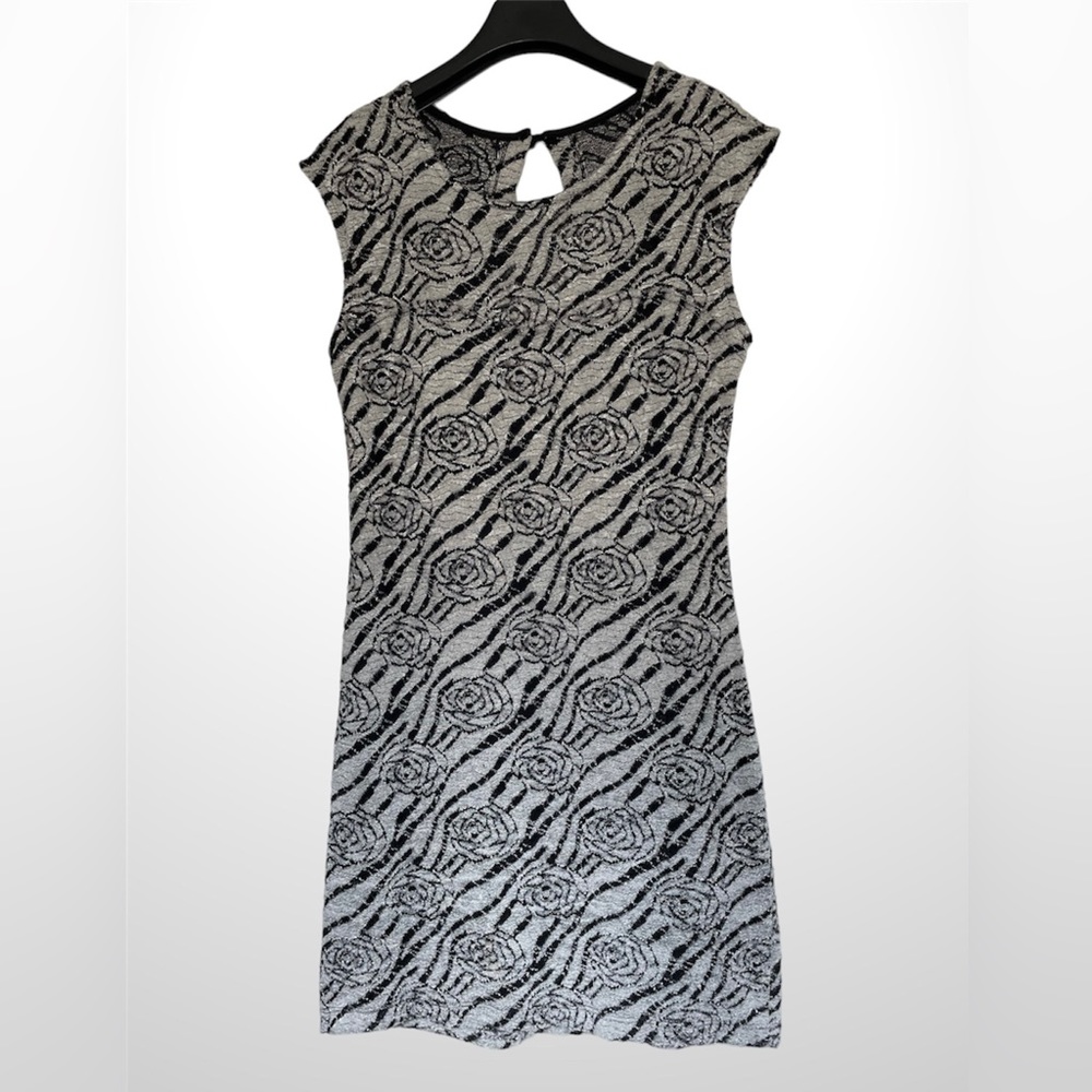 Vintage Black & Light Gray Rose-Print Knitted Dress - Picture 2 of 8